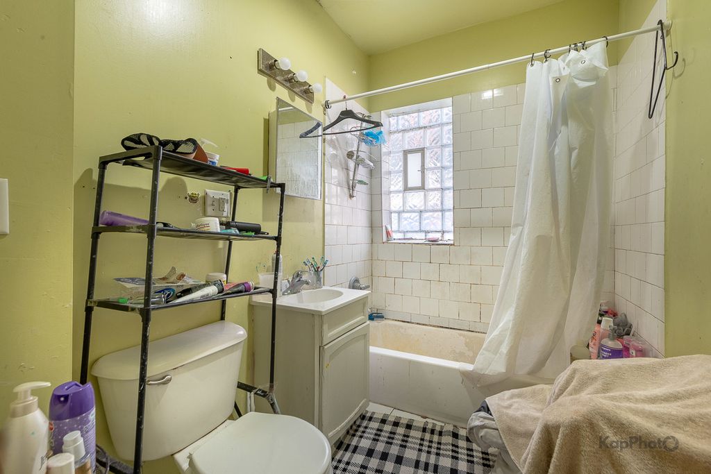 property-img