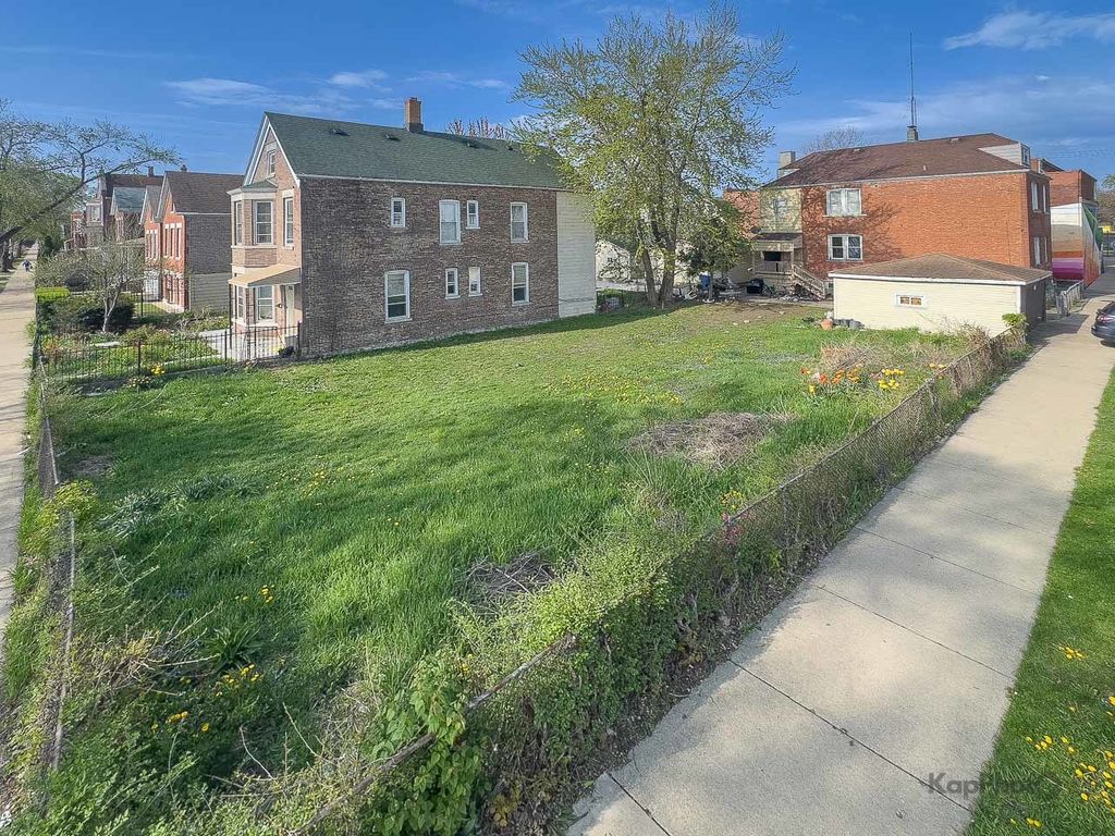 property-img