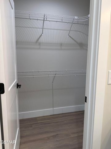 910 Fine Glen Drive, Sevierville, TN 37862