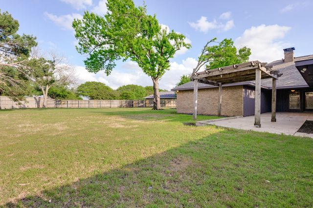 1333 Mackie Drive, Richardson, TX 75081