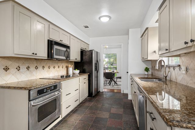 1333 Mackie Drive, Richardson, TX 75081