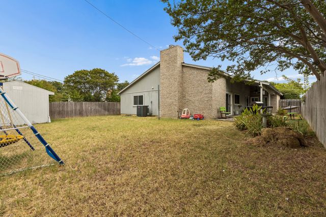 7012 Woodacre Road, Fort Worth, TX 76133