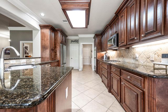 2237 Jernigan Ford, Dickinson, TX 77539