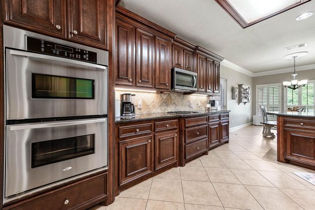 2237 Jernigan Ford, Dickinson, TX 77539
