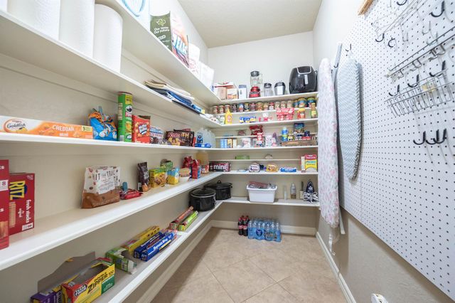 2237 Jernigan Ford, Dickinson, TX 77539