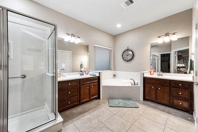 2237 Jernigan Ford, Dickinson, TX 77539