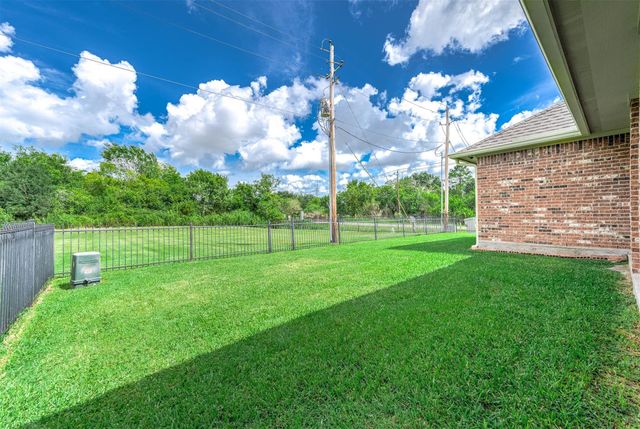 2237 Jernigan Ford, Dickinson, TX 77539