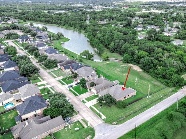 2237 Jernigan Ford, Dickinson, TX 77539