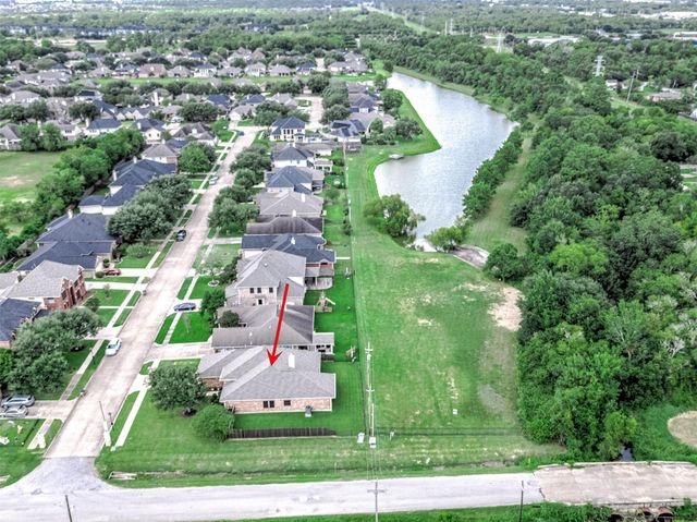 2237 Jernigan Ford, Dickinson, TX 77539
