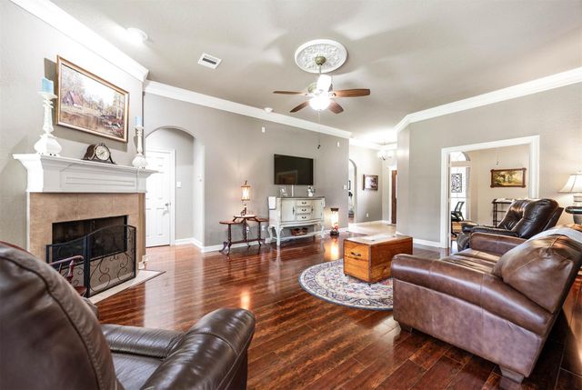 2237 Jernigan Ford, Dickinson, TX 77539