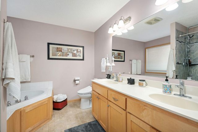 11747 Independence Way, Woodbury, MN 55129