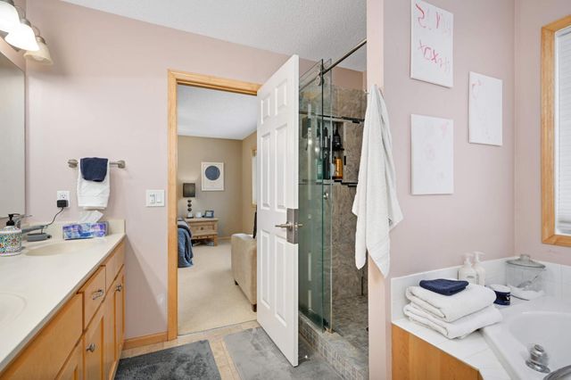 11747 Independence Way, Woodbury, MN 55129