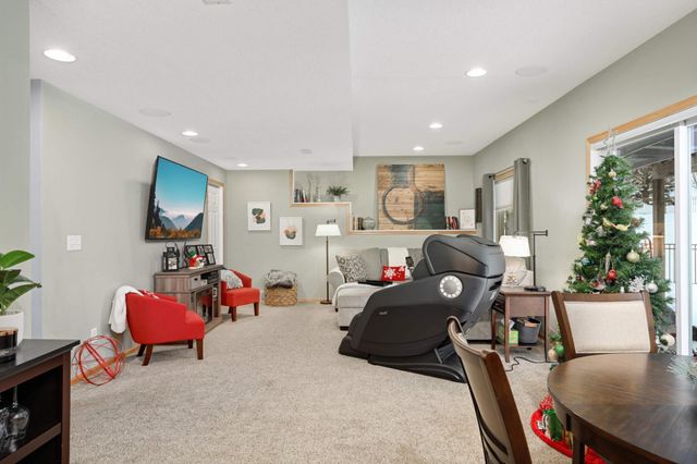 11747 Independence Way, Woodbury, MN 55129