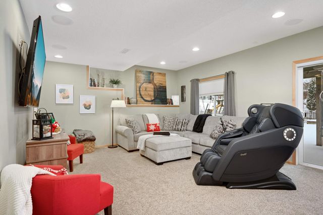 11747 Independence Way, Woodbury, MN 55129