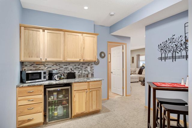 11747 Independence Way, Woodbury, MN 55129