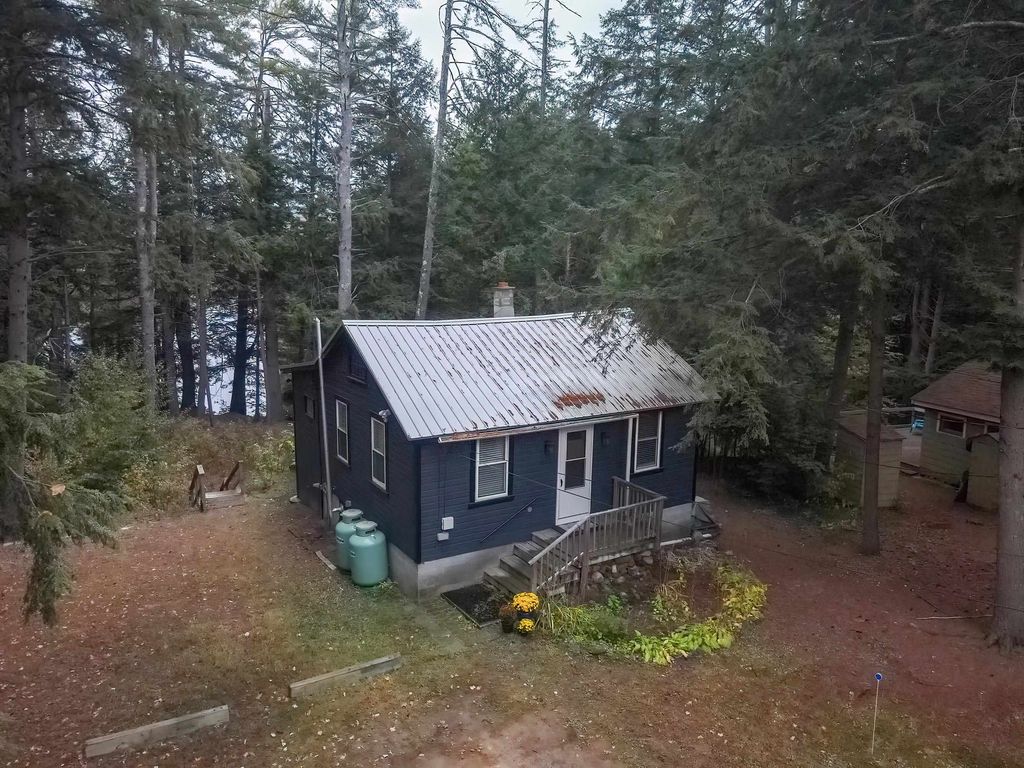 555 Stage Road, Sanbornton, NH 03269