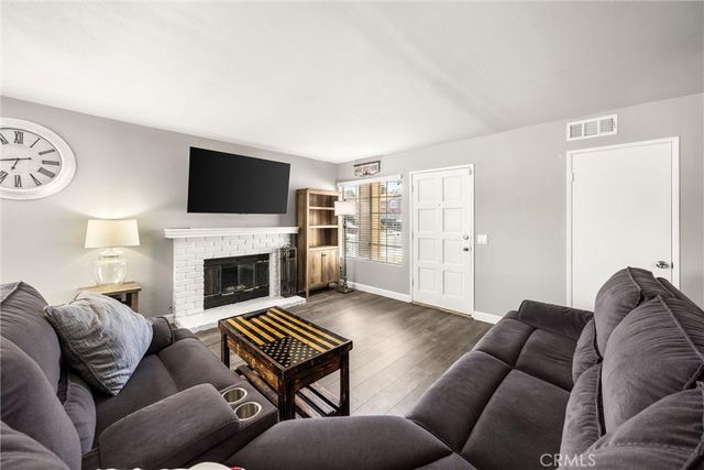 346 E Jarvis, Perris, CA 92571