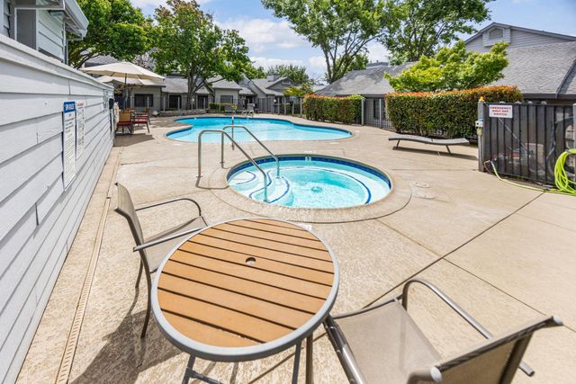 4903 Country View Ln, Fair Oaks, CA 95628