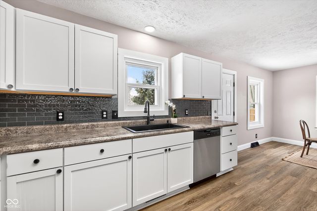 105 E North Street, Rossville, IN 46065