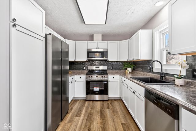 105 E North Street, Rossville, IN 46065