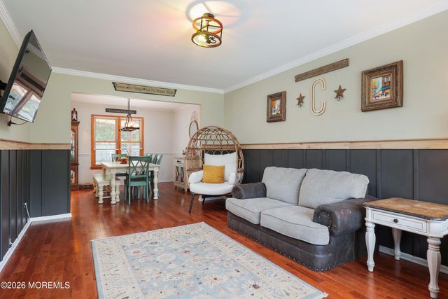 70 Starlight Road, Howell, NJ 07731