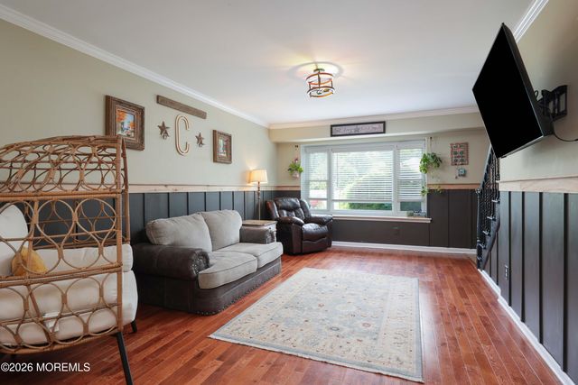 70 Starlight Road, Howell, NJ 07731