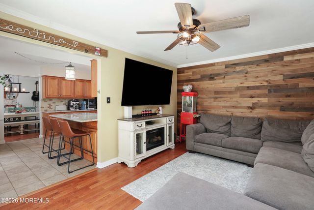 70 Starlight Road, Howell, NJ 07731