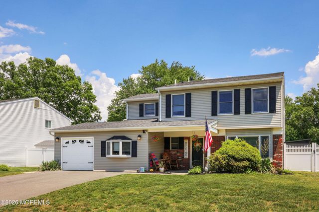 70 Starlight Road, Howell, NJ 07731