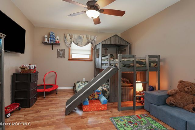 70 Starlight Road, Howell, NJ 07731