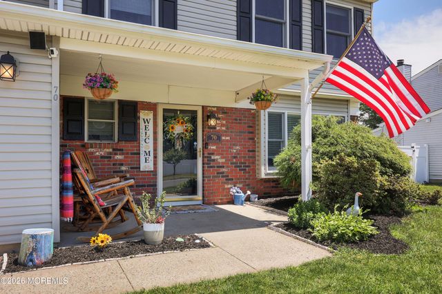 70 Starlight Road, Howell, NJ 07731