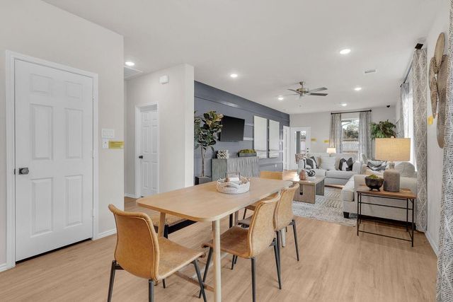 4016 Colony River Rock Boulevard, Pinehurst, TX 77362