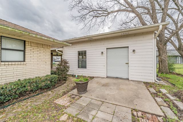510 S Dallas Street, Kemp, TX 75143