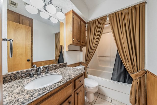 510 S Dallas Street, Kemp, TX 75143