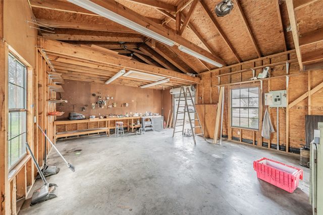 510 S Dallas Street, Kemp, TX 75143