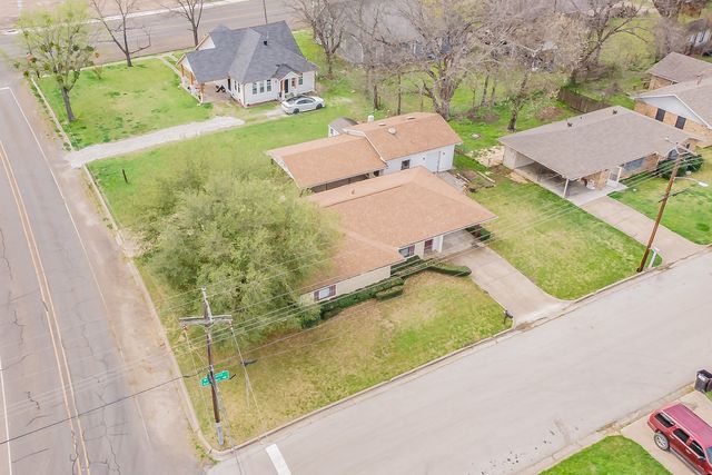 510 S Dallas Street, Kemp, TX 75143