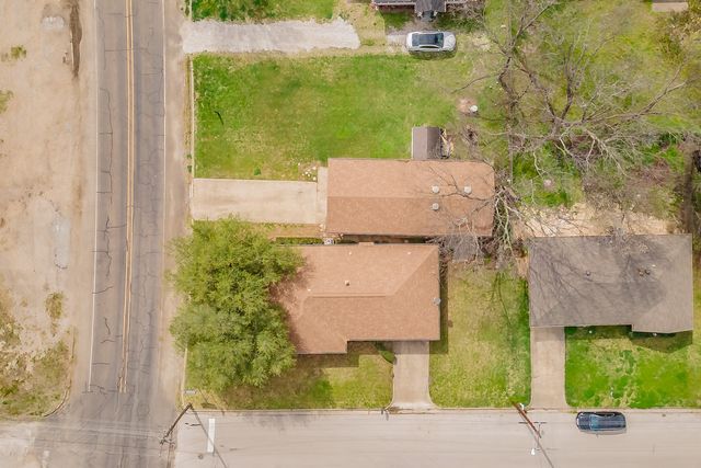 510 S Dallas Street, Kemp, TX 75143