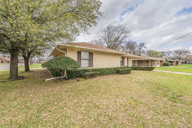 510 S Dallas Street, Kemp, TX 75143