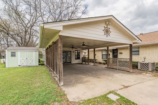 510 S Dallas Street, Kemp, TX 75143