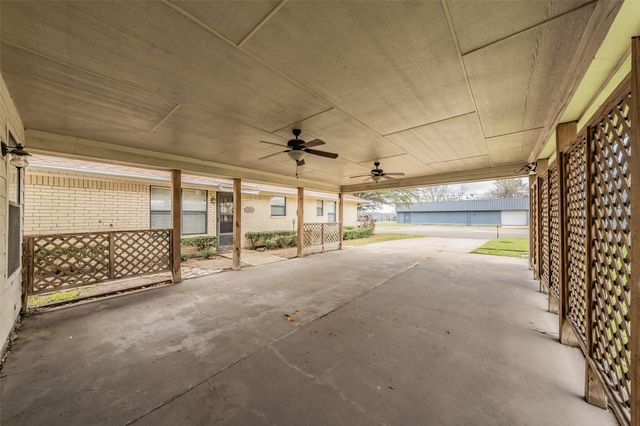 510 S Dallas Street, Kemp, TX 75143