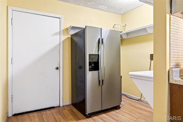 404 Conway Gardens Lane, Creve Coeur, MO 63141