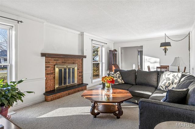 404 Conway Gardens Lane, Creve Coeur, MO 63141