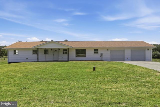 11223 VALLEY RD, Berkeley Springs, WV 25411