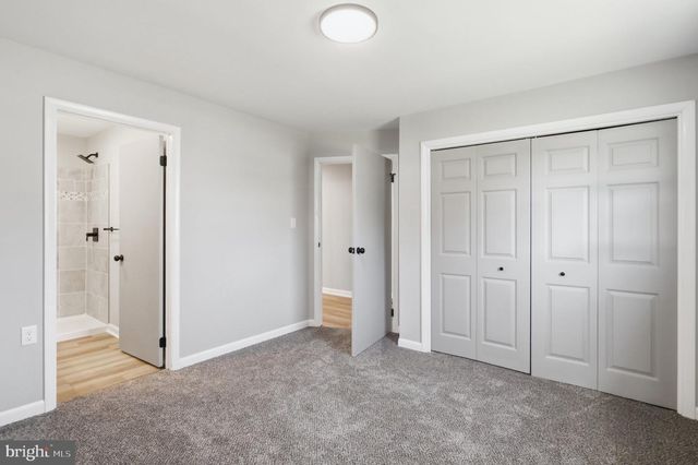 11223 VALLEY RD, Berkeley Springs, WV 25411