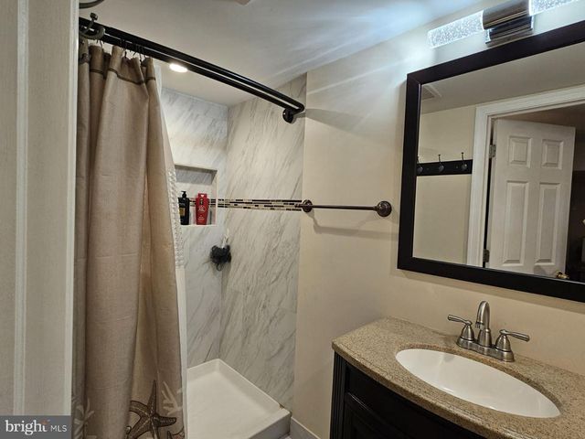 105 SCHEIVERT AVE, Aston, PA 19014