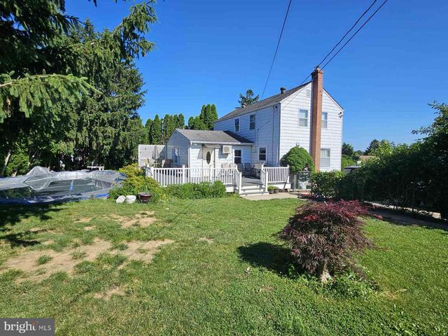 105 SCHEIVERT AVE, Aston, PA 19014
