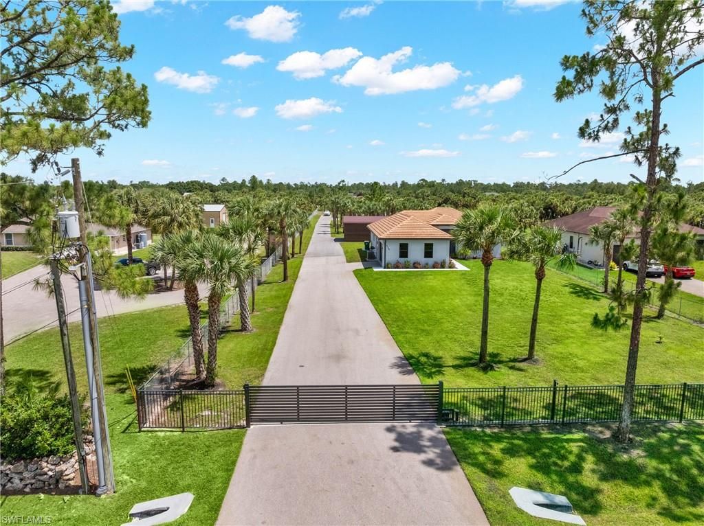 2759 18th AVE SE, NAPLES, FL 34117 — exterior