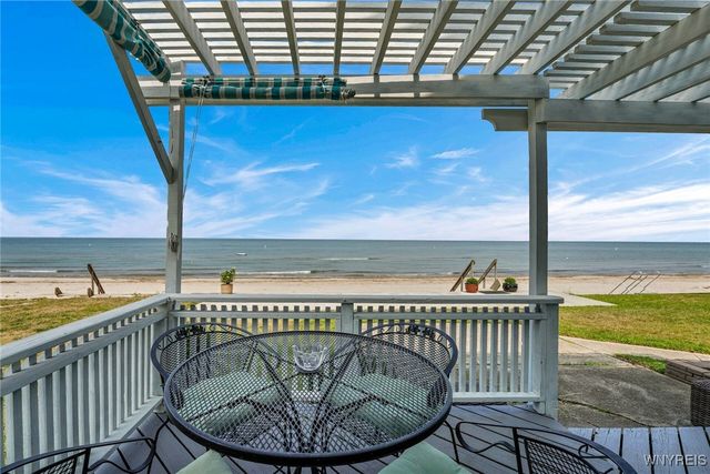 1160 Stewart Avenue, Hanover, NY 14136