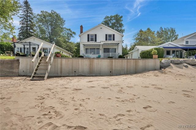 1160 Stewart Avenue, Hanover, NY 14136