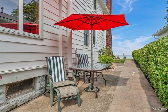 1160 Stewart Avenue, Hanover, NY 14136