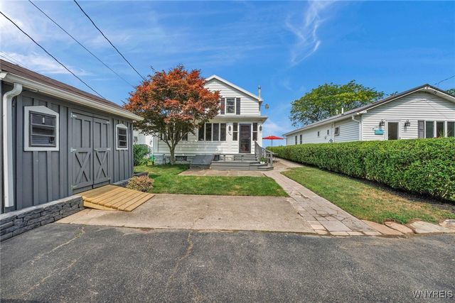 1160 Stewart Avenue, Hanover, NY 14136